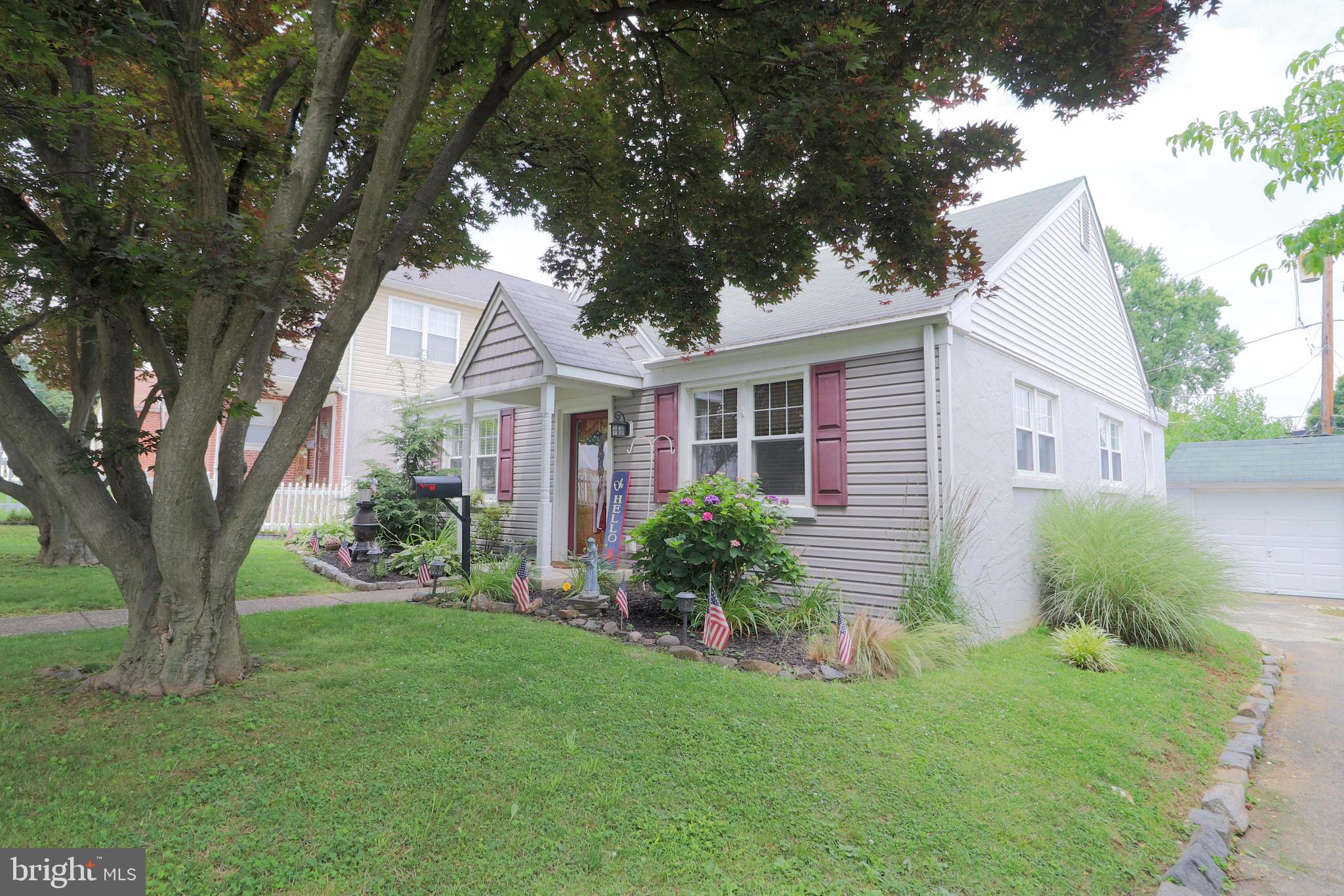 9253 Exeter Road Philadelphia, PA 19114 - Photo 3 of 47 Gallery Image 3