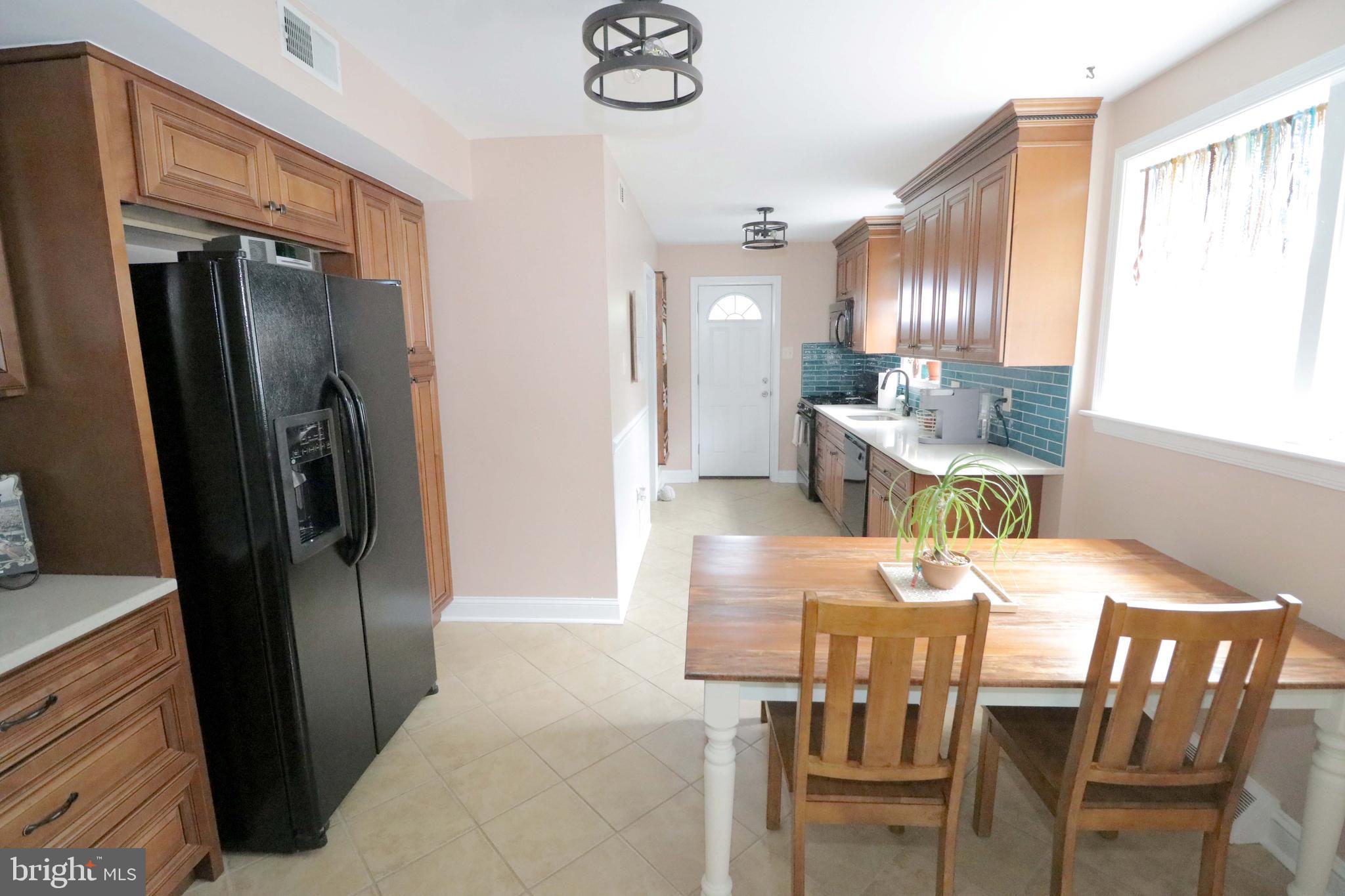 9253 Exeter Road Philadelphia, PA 19114 - Photo 8 of 47 Gallery Image 8