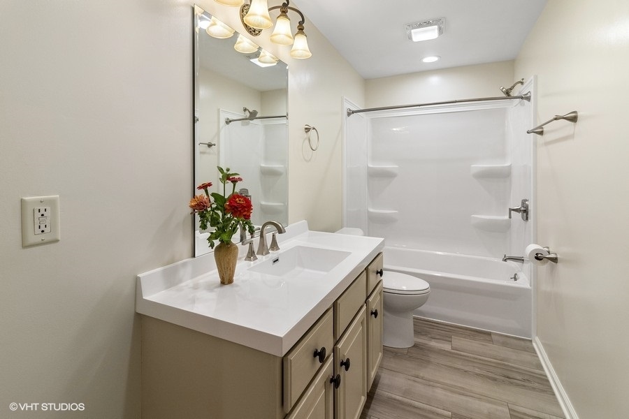 3905 Ridge Road Spring Grove, IL 60081 - Photo 15 of 26