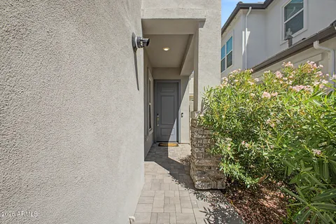 a view of a pathway of a house