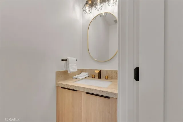 $3,990,000 | 266 Mabery Road, Santa Monica, CA 90402