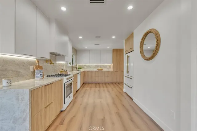 $3,990,000 | 266 Mabery Road, Santa Monica, CA 90402