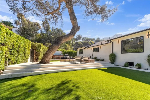 $3,990,000 | 266 Mabery Road, Santa Monica, CA 90402
