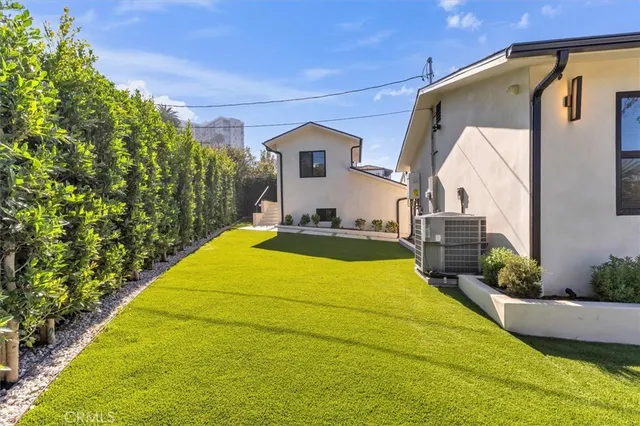 $3,990,000 | 266 Mabery Road, Santa Monica, CA 90402