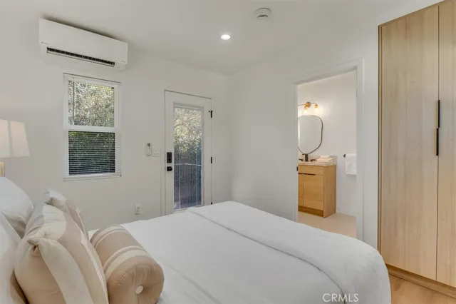 $3,990,000 | 266 Mabery Road, Santa Monica, CA 90402