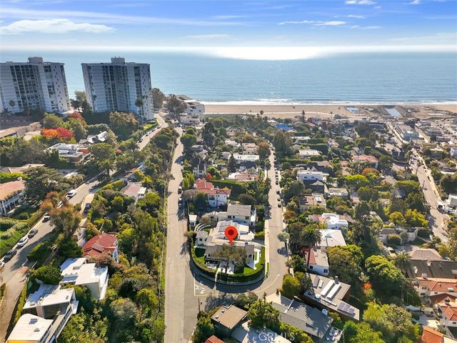 $3,990,000 | 266 Mabery Road, Santa Monica, CA 90402