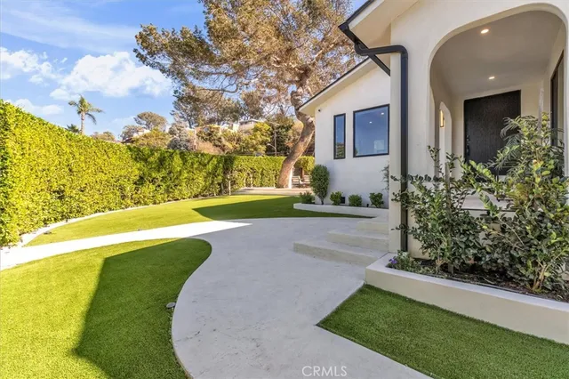 $3,990,000 | 266 Mabery Road, Santa Monica, CA 90402