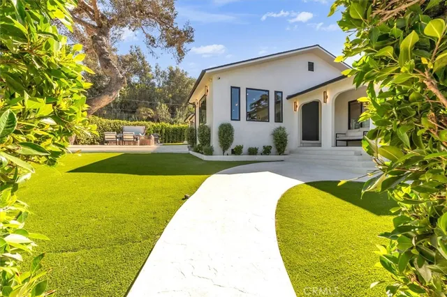 $3,990,000 | 266 Mabery Road, Santa Monica, CA 90402