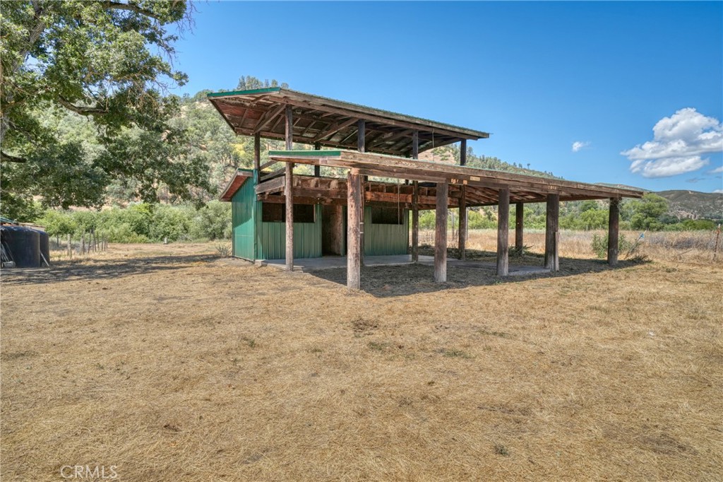 1603 New Long Valley Road Clearlake Oaks, CA 95423 - Photo 37 of 43