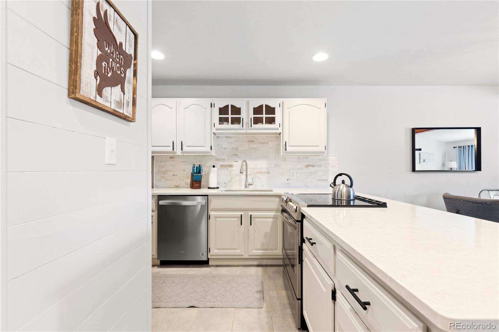 9401 Ryan Gulch Road, Unit 9404 Silverthorne, CO 80498 - Photo 7 of 40