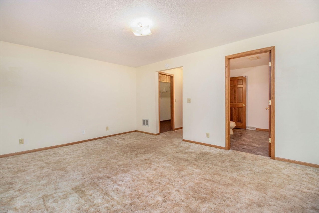 71213 State Line Road Edwardsburg, MI 49130 - Photo 21 of 40
