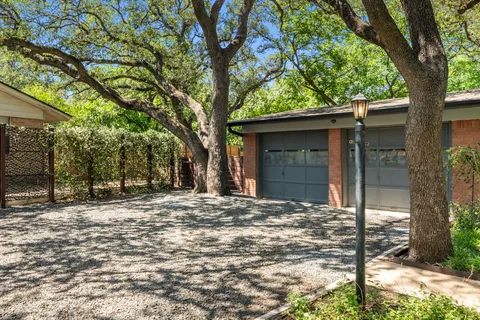 $395,000 | 1110 Hollybluff Street, Austin, TX 78753