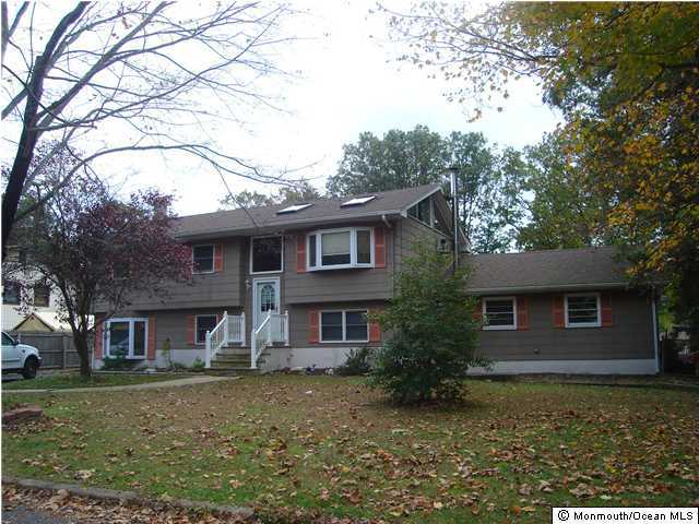 5 Bedford Road Jackson, NJ 08527 - Photo 1 of 3 Primary Photo