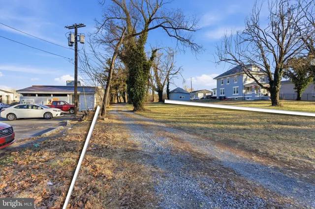 $60,000 | 48 Winchester Avenue, Martinsburg, WV 25401