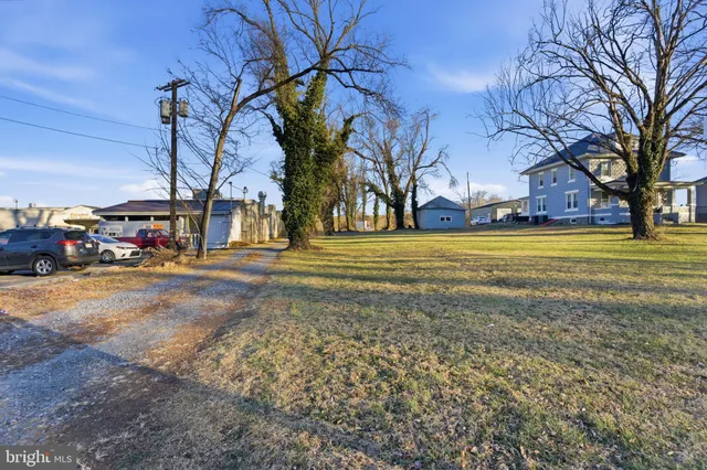 $60,000 | 48 Winchester Avenue, Martinsburg, WV 25401