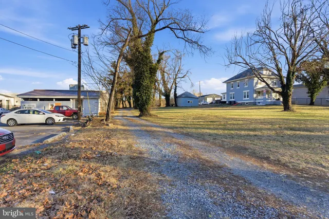 $60,000 | 48 Winchester Avenue, Martinsburg, WV 25401