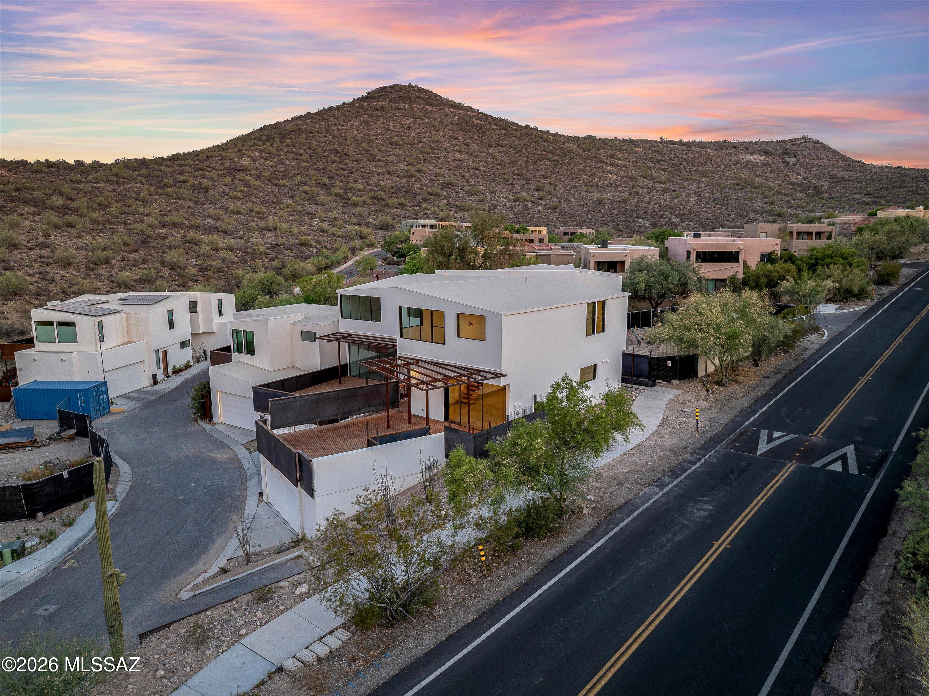1360 West Sentinel View Loop Tucson, AZ 85745 - Photo 14 of 16