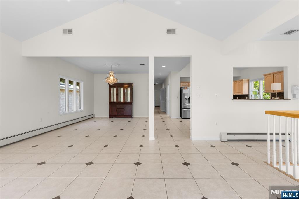 499 Morse Avenue Ridgefield, NJ 07657 - Photo 9 of 45