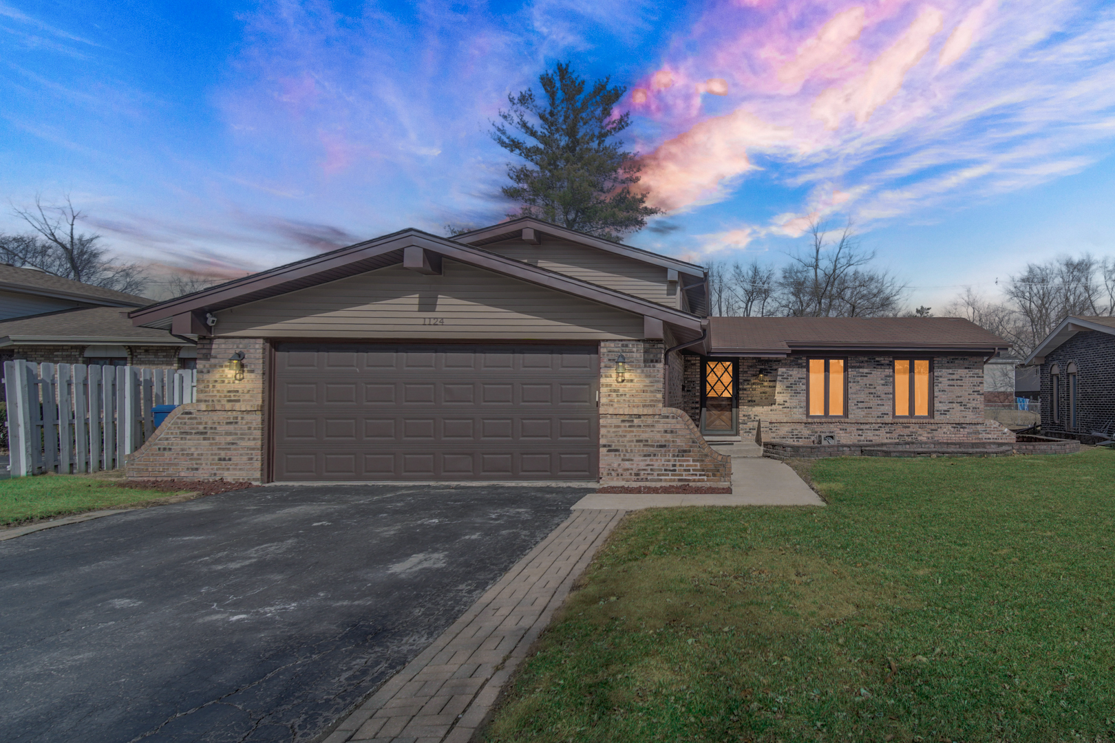 1124 Jamie Lane Homewood, IL 60430 - Photo 1 of 21