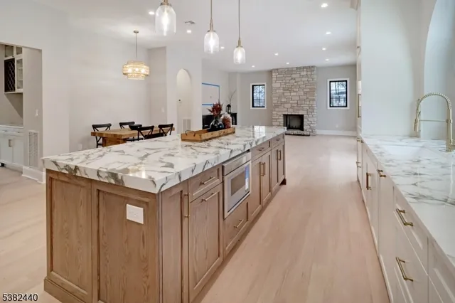 $2,998,000 | 9 1st Street, Florham Park, NJ 07932