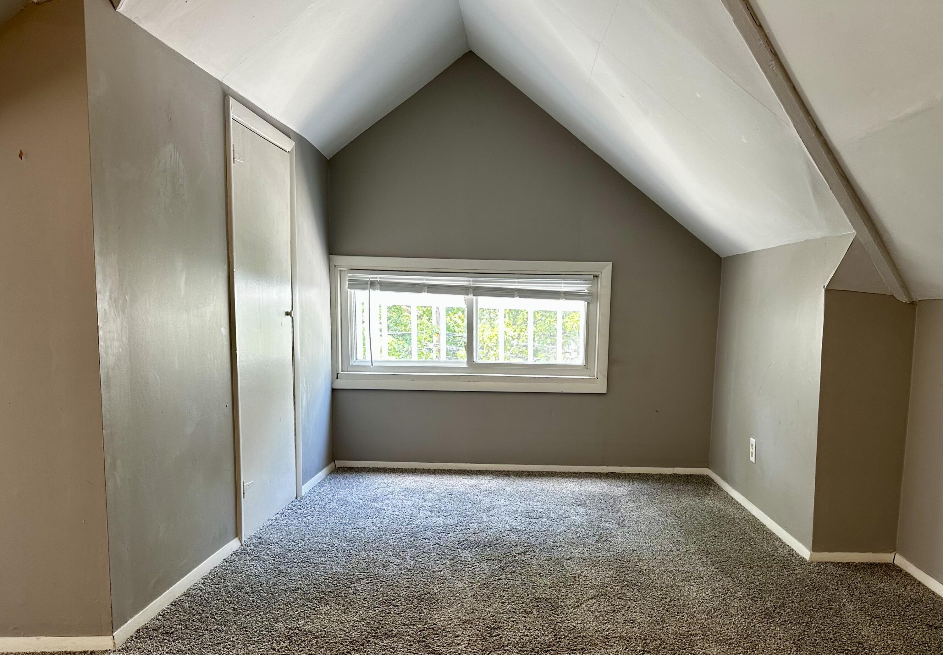 429 Davis Street Kalamazoo, MI 49007 - Photo 21 of 35 Unit 2 Bed #2