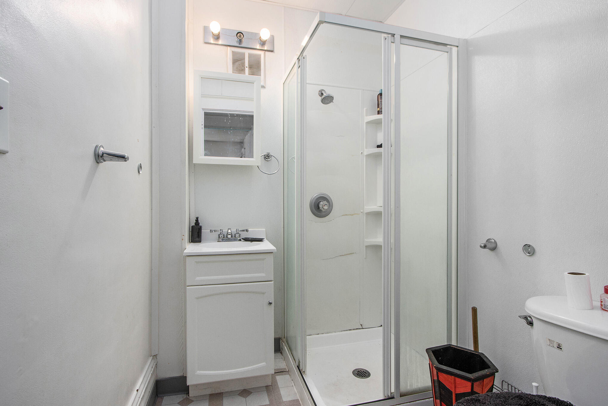 429 Davis Street Kalamazoo, MI 49007 - Photo 26 of 35 Unit 1 Bath