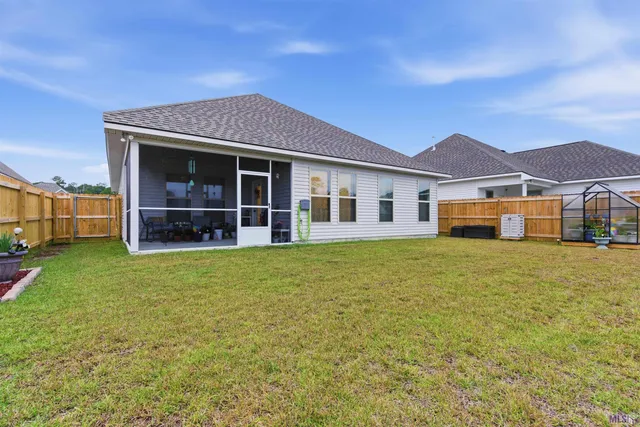 $269,900 | 32650 Flower Tree Court, Walker, LA 70785