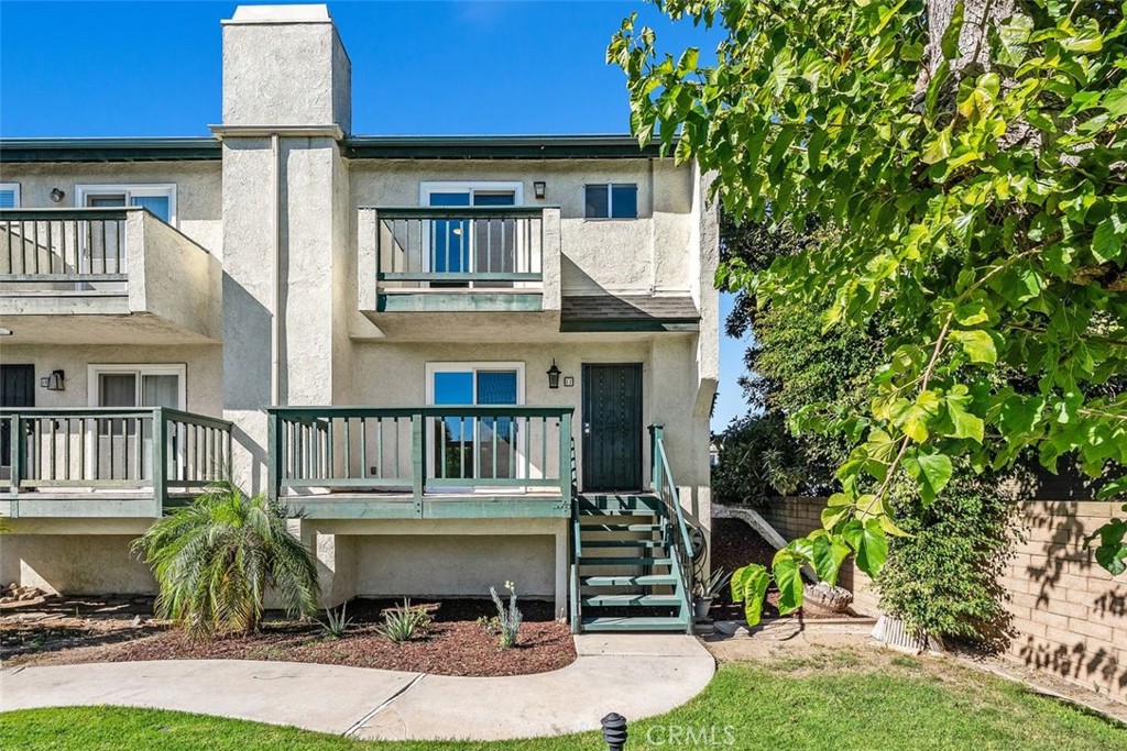 428 West First Street Tustin, CA 92780 - Photo 2 of 35