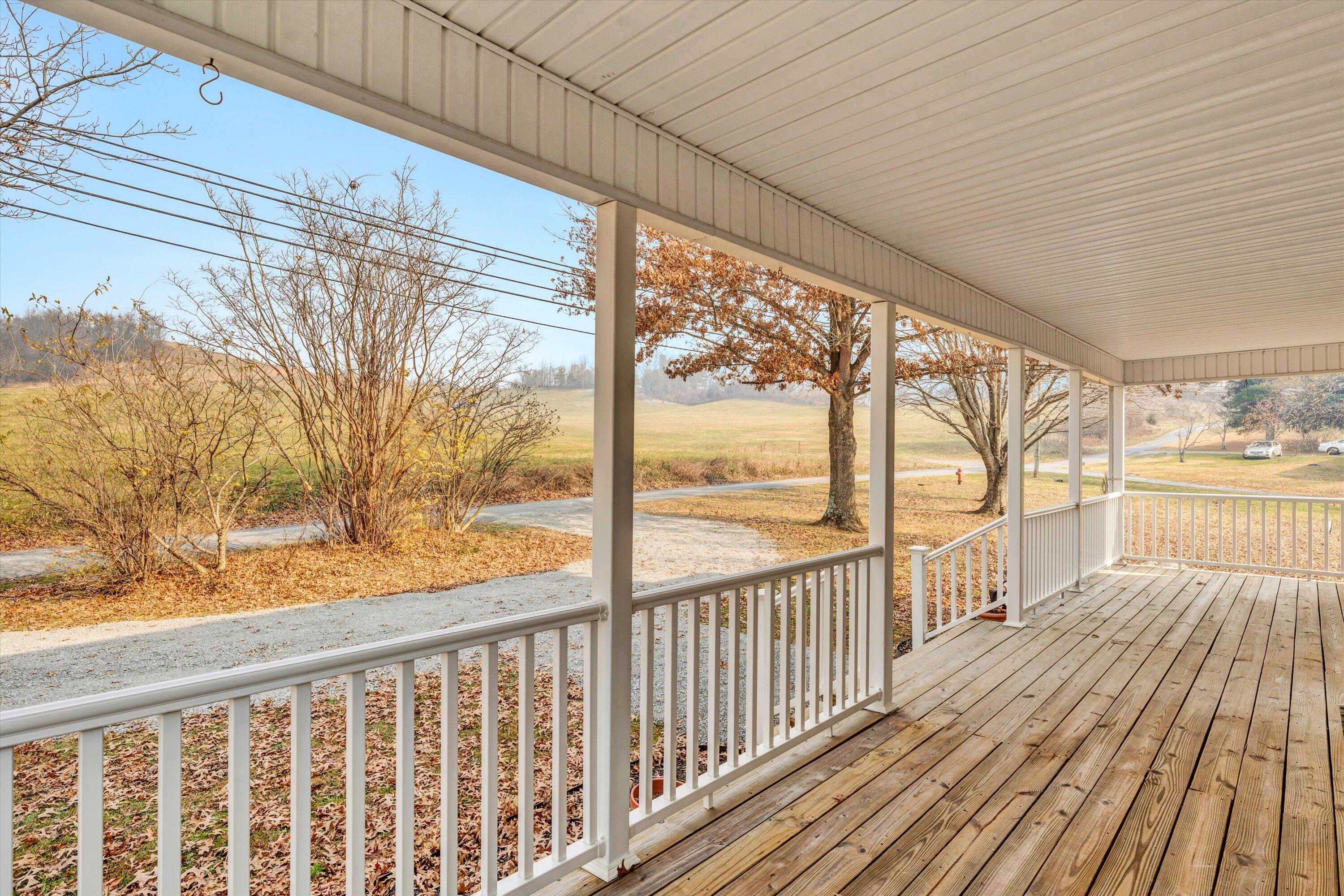 306 Wesley Road Daleville, VA 24083 - Photo 4 of 63 04-112020230053