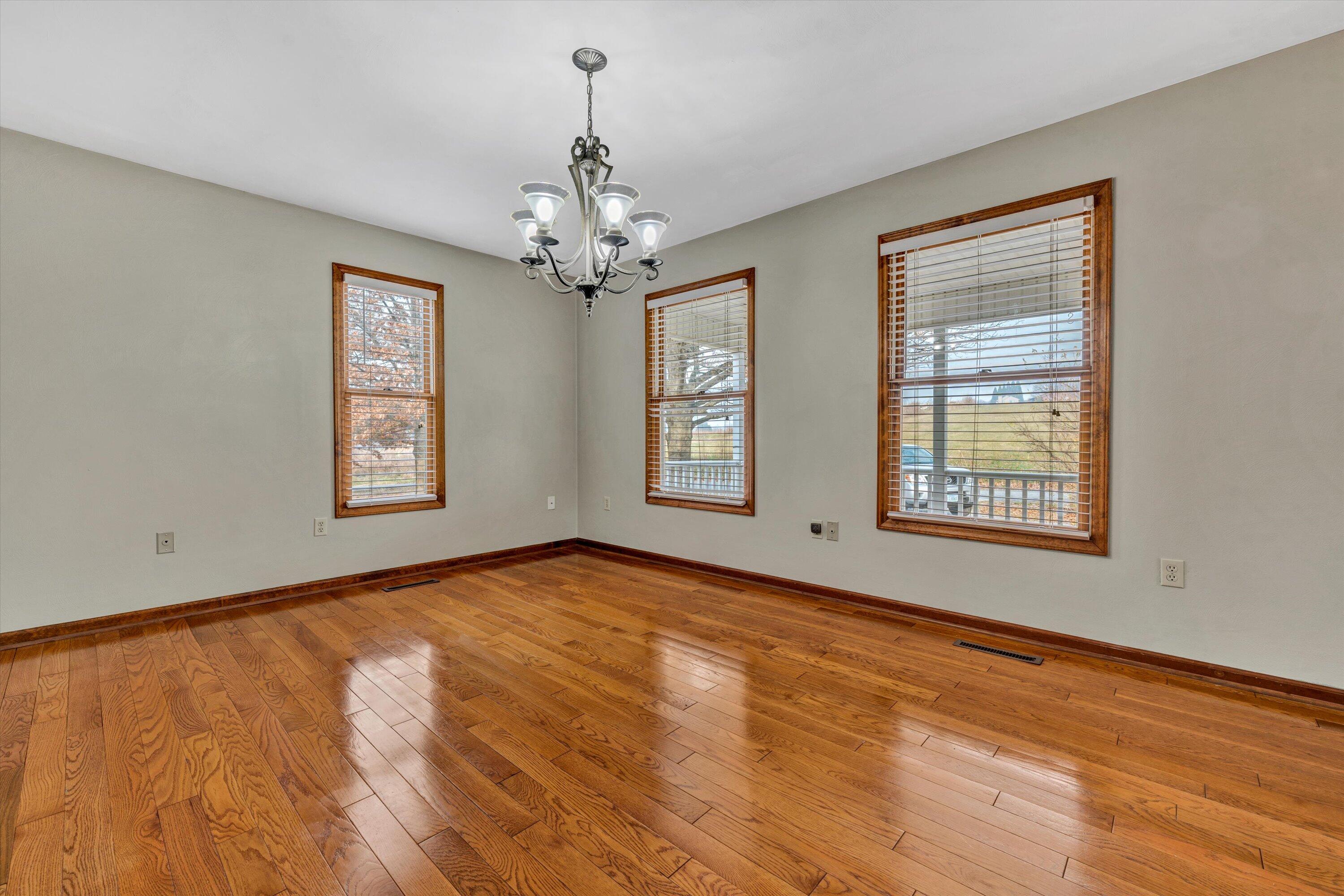 306 Wesley Road Daleville, VA 24083 - Photo 9 of 63 09-112020230003