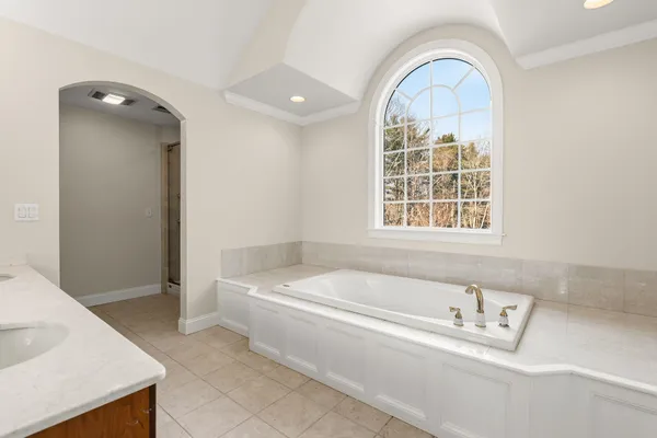 $1,737,500 | 69 Exeter Road, North Hampton, NH 03862