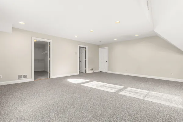 $1,737,500 | 69 Exeter Road, North Hampton, NH 03862