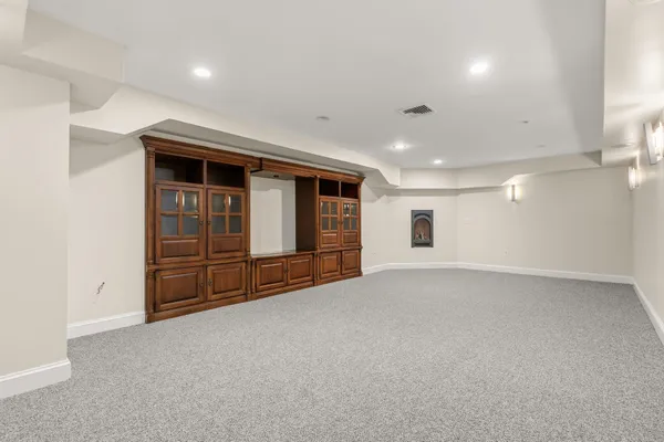 $1,737,500 | 69 Exeter Road, North Hampton, NH 03862