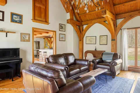 $1,195,000 | 115 Bellwood Lane, Saugerties, NY 12477