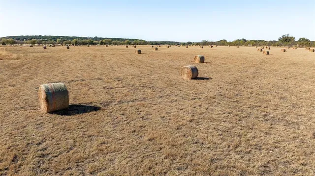 $975,000 | 5770 County Road 309, Cranfills Gap, TX 76637