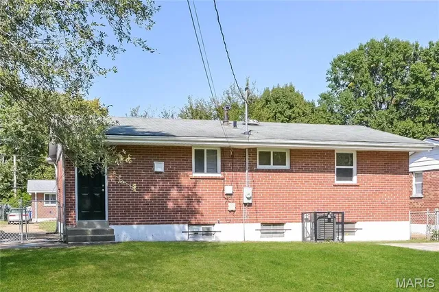 $1,420 | 1376 Cove Lane, St. Louis, MO 63138
