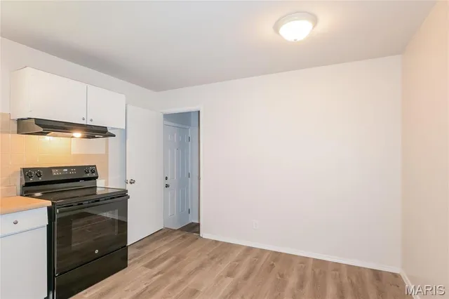 $1,420 | 1376 Cove Lane, St. Louis, MO 63138