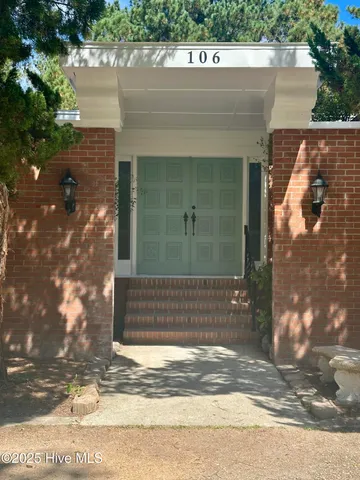 $2,000 | 106 Lake Drive, Washington, NC 27889