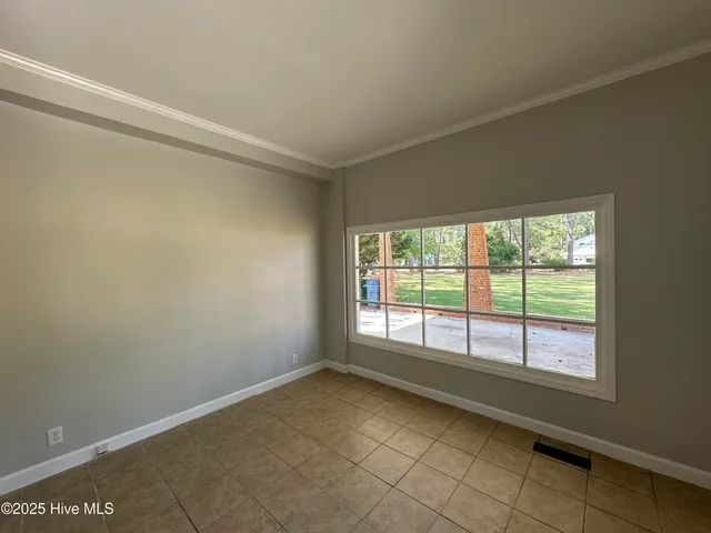 $2,000 | 106 Lake Drive, Washington, NC 27889