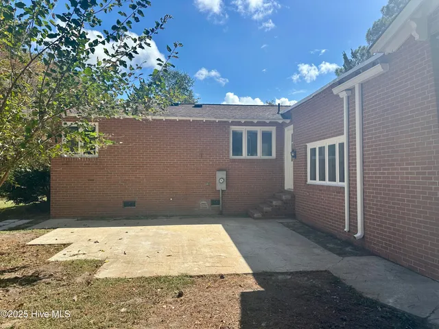 $2,000 | 106 Lake Drive, Washington, NC 27889