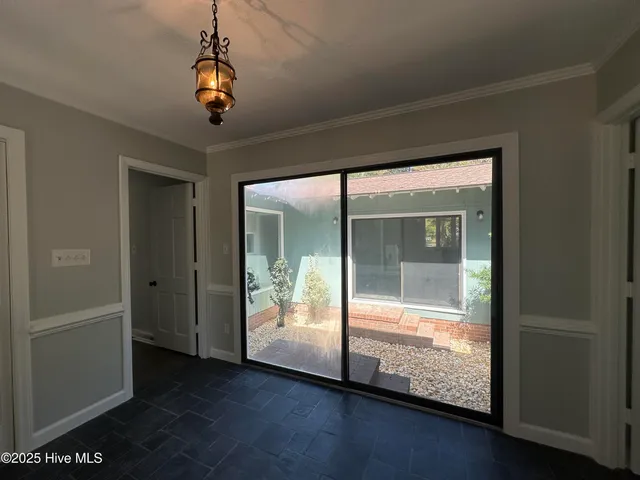 $2,000 | 106 Lake Drive, Washington, NC 27889