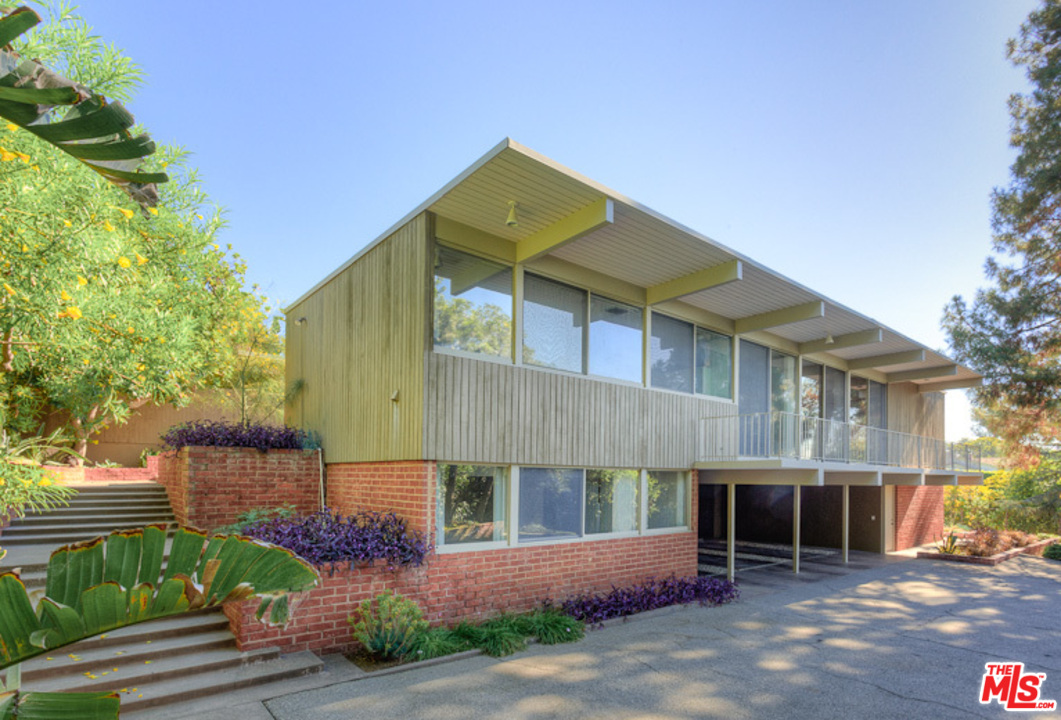 1035 Summit Drive Beverly Hills, CA 90210 - Photo 2 of 30