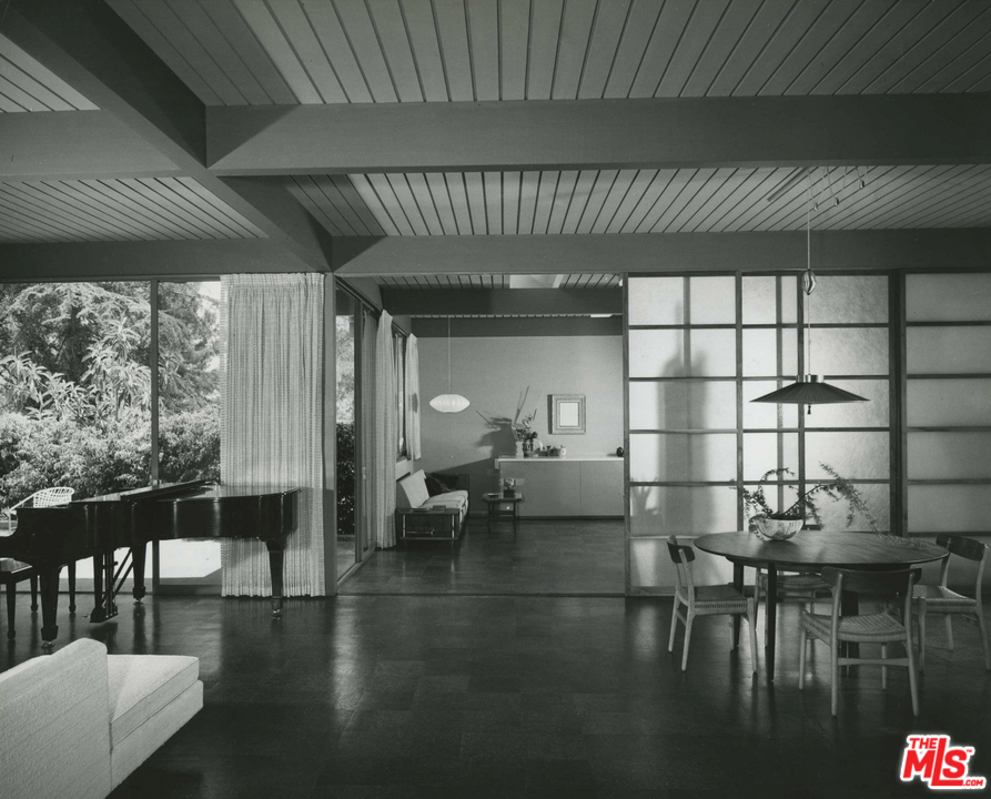 1035 Summit Drive Beverly Hills, CA 90210 - Photo 14 of 30