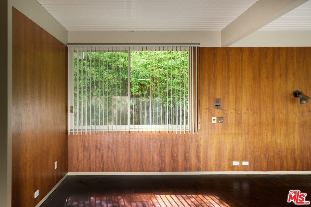 1035 Summit Drive Beverly Hills, CA 90210 - Photo 23 of 30