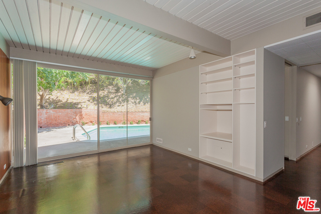 1035 Summit Drive Beverly Hills, CA 90210 - Photo 24 of 30