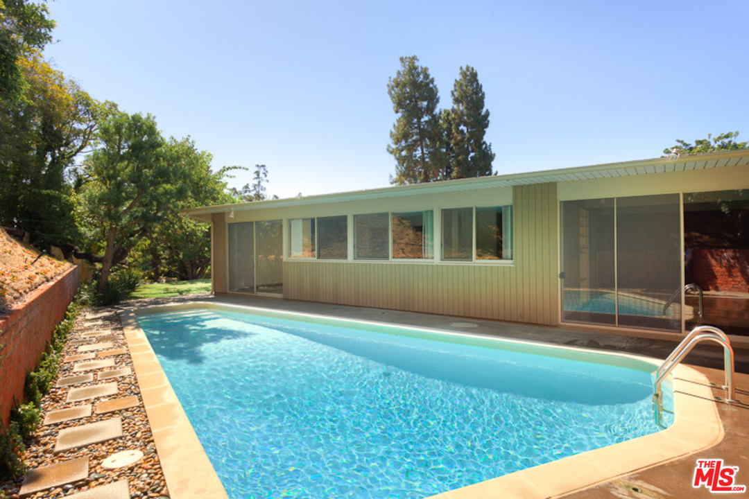 1035 Summit Drive Beverly Hills, CA 90210 - Photo 29 of 30