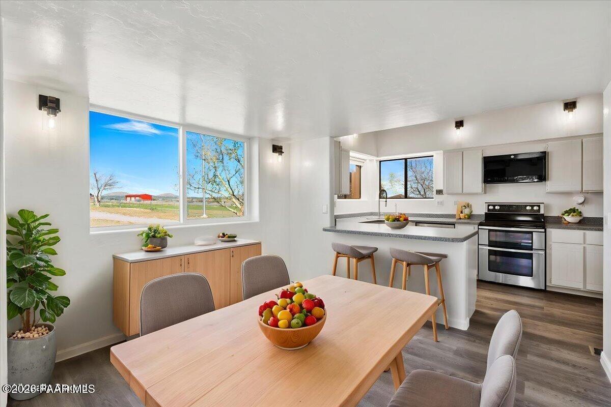 1445 South Table Mountain Road Chino Valley, AZ 86323 - Photo 11 of 73 11-Dining Area Virtually Staged