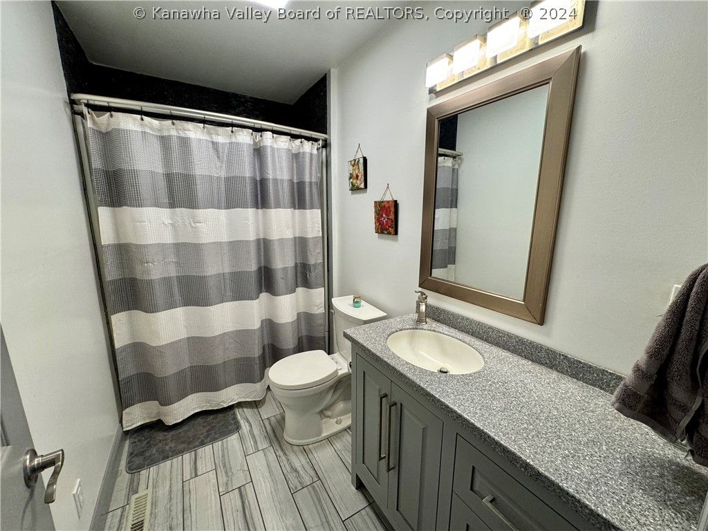 849 Old Frame Road Elkview, WV 25071 - Photo 21 of 40 Gallery Image 21