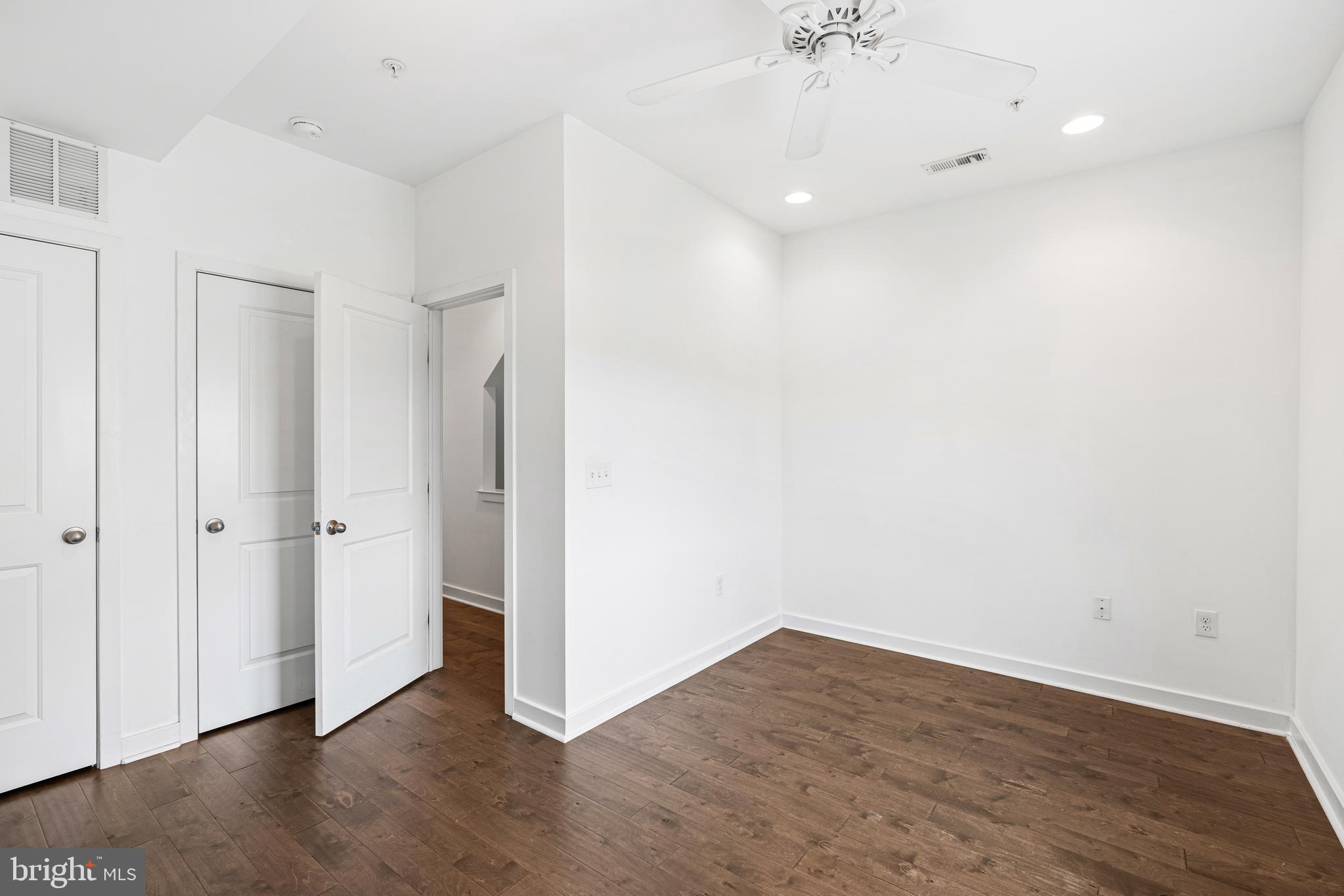4118 Tower Street Philadelphia, PA 19127 - Photo 15 of 32 3rd Floor Bedroom with Walk-In Closet