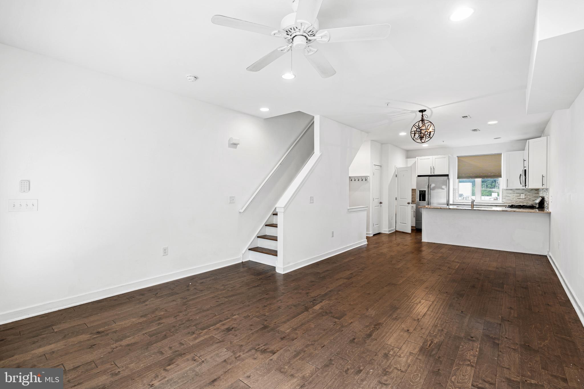 4118 Tower Street Philadelphia, PA 19127 - Photo 3 of 32 Living Room